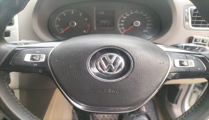 2017 Volkswagen Vento HIGHLINE PETROL AT, Petrol, Automatic, 1,05,337 km, interior