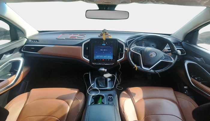 2022 MG HECTOR PLUS SHARP 1.5 PETROL TURBO CVT 6-STR, Petrol, Automatic, 48,513 km, interior