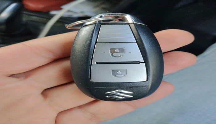 2019 Maruti Vitara Brezza ZDI PLUS AT DUAL TONE, Diesel, Automatic, 85,595 km, interior