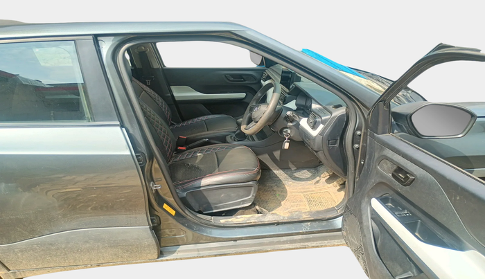 2023 Tata PUNCH PURE MT, Petrol, Manual, 76,293 km, interior