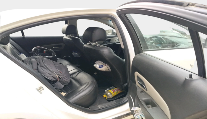 2017 Chevrolet Cruze LTZ AT, Diesel, Automatic, 1,07,285 km, interior