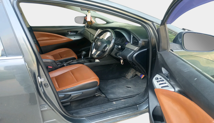 2019 Toyota Innova Crysta 2.8 GX AT 7 STR, Diesel, Automatic, 76,906 km, interior