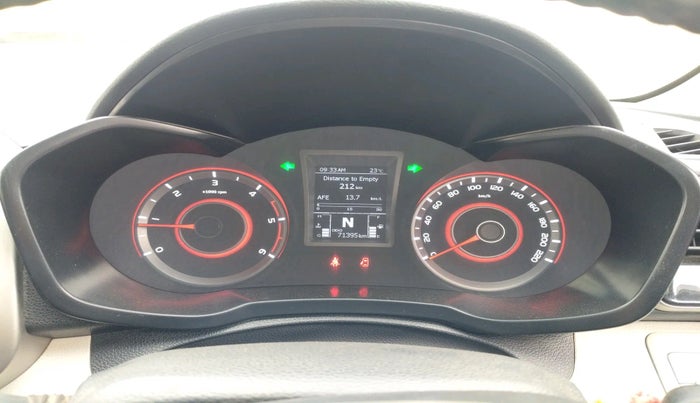 2020 Mahindra XUV300 W8 1.5 DIESEL, Diesel, Manual, 71,395 km, interior