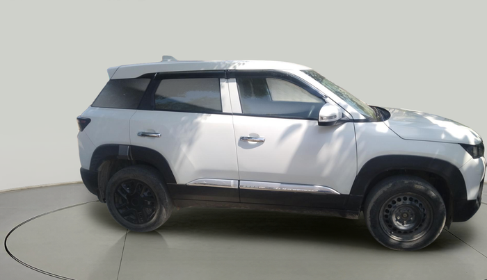 2023 Maruti BREZZA LXI SMART HYBRID, Petrol, Manual, 29,100 km, exterior