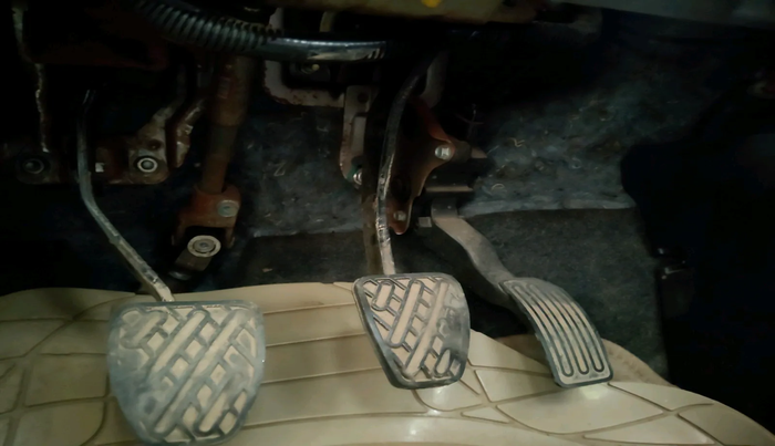 2015 Nissan Micra Active XV, Petrol, Manual, 1,03,750 km, interior