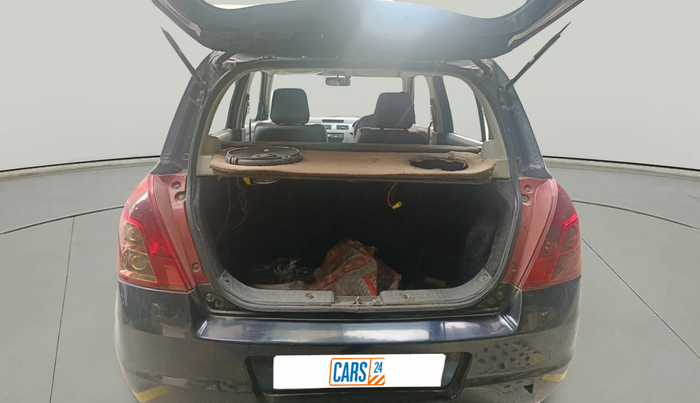 2010 Maruti Swift LXI, Petrol, Manual, 2,06,589 km, exterior