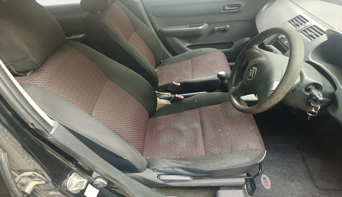 2010 Maruti Swift LXI, Petrol, Manual, 2,06,589 km, interior