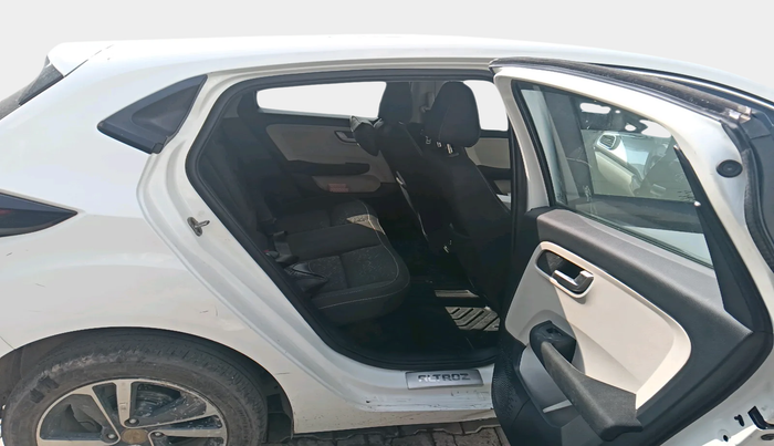 2022 Tata ALTROZ XZA, Petrol, Automatic, 49,837 km, interior