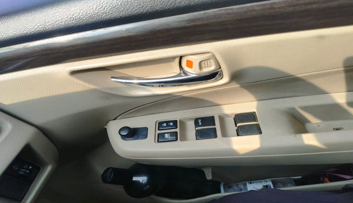 2016 Maruti Ciaz VDI SHVS, Diesel, Manual, 1,42,608 km, interior