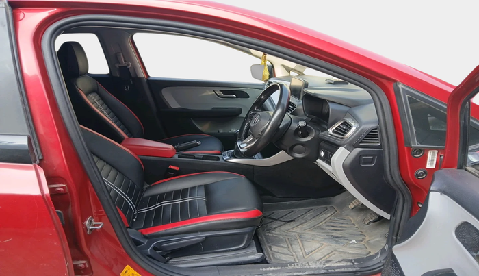 2020 Tata ALTROZ XZ PETROL, Petrol, Manual, 55,625 km, interior