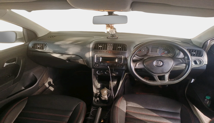 2014 Volkswagen Polo COMFORTLINE 1.2L, Petrol, Manual, 93,082 km, interior