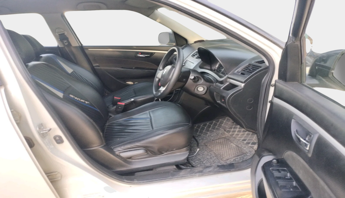 2017 Maruti Swift VXI, Petrol, Manual, 1,00,684 km, interior