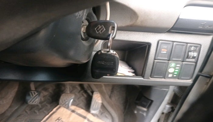 2011 Maruti Wagon R 1.0 LXI CNG, Petrol, Manual, 1,80,584 km, interior