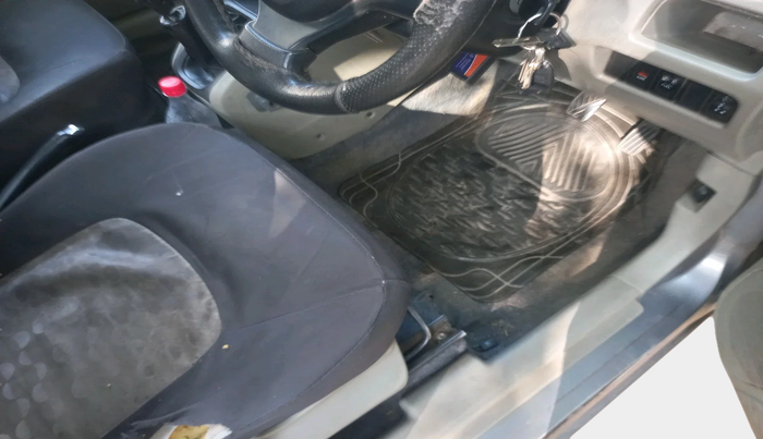 2014 Maruti Celerio VXI CNG, Petrol, Manual, 1,24,860 km, interior