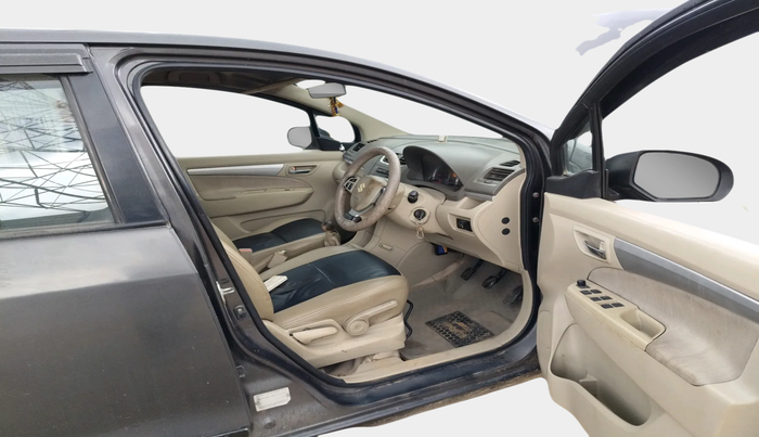 2014 Maruti Ertiga ZXI, Petrol, Manual, 1,26,221 km, interior