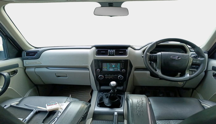 2018 Mahindra Scorpio S9, Diesel, Manual, 83,566 km, interior