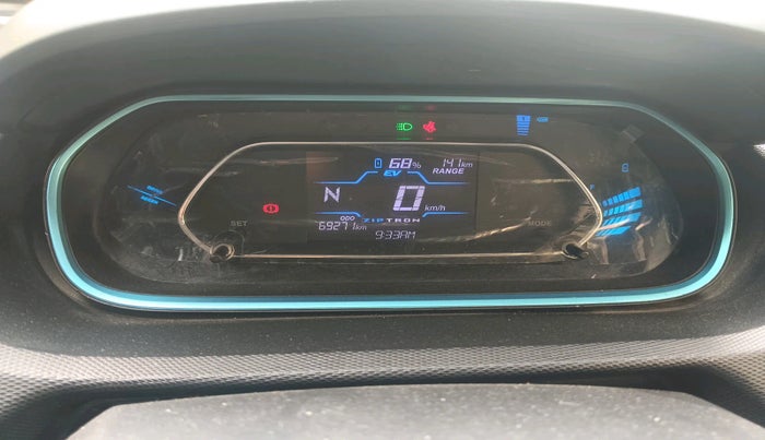 2023 Tata TIAGO EV XZ PLUS TECH LUX LONG RANGE, Electric, Automatic, 69,271 km, interior