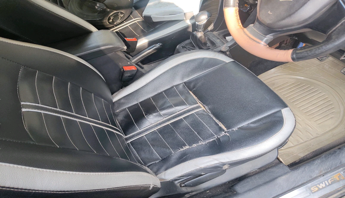 2014 Maruti Swift LXI (O), Petrol, Manual, 1,33,646 km, interior