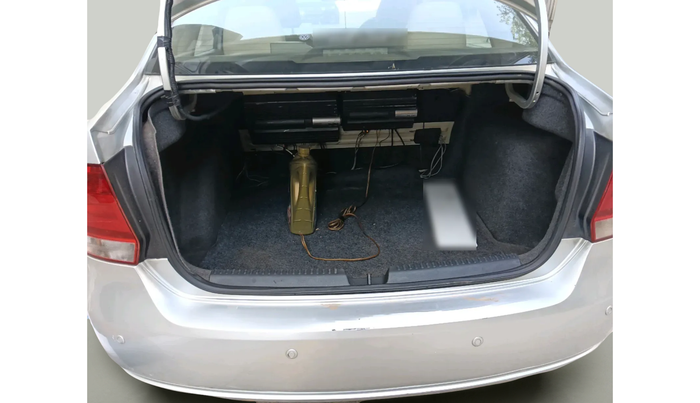 2011 Volkswagen Vento HIGHLINE PETROL AT, Petrol, Automatic, 1,24,345 km, exterior