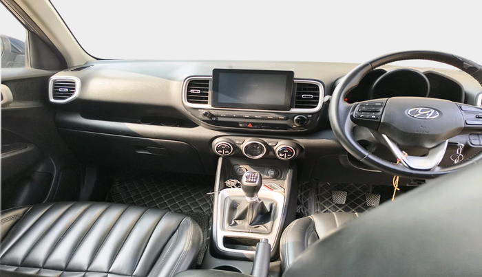 2019 Hyundai VENUE SX 1.0 TURBO, Petrol, Manual, 1,25,170 km, interior