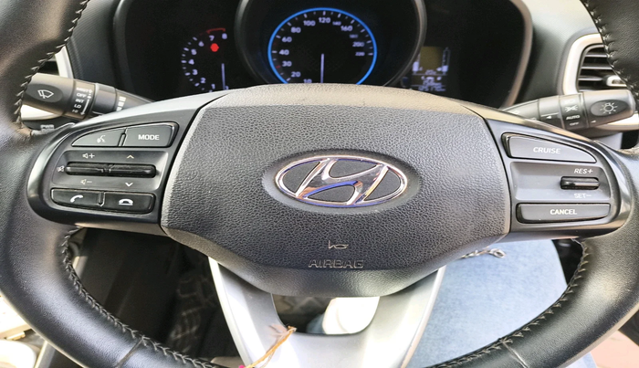 2019 Hyundai VENUE SX 1.0 TURBO, Petrol, Manual, 1,25,170 km, interior