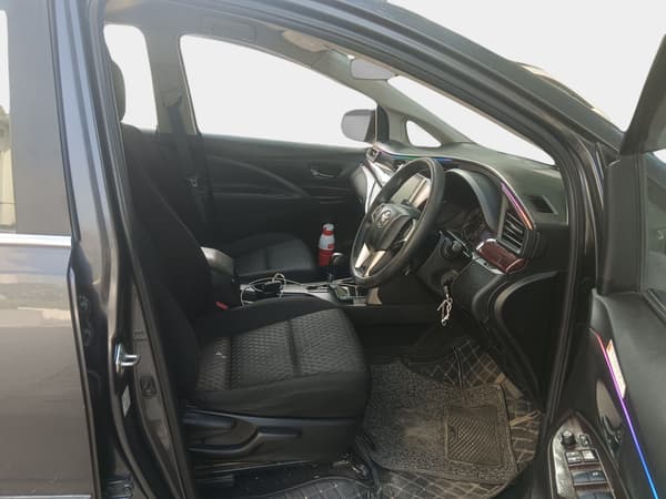 Used 2021 Toyota Innova Crysta 2.4 GX AT 7 STR Automatic | Cars24