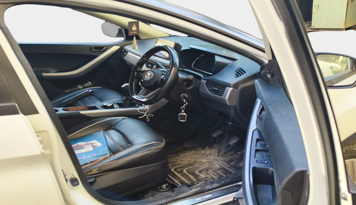 2022 Tata NEXON XM SUNROOF PETROL, Petrol, Manual, 43,000 km, interior