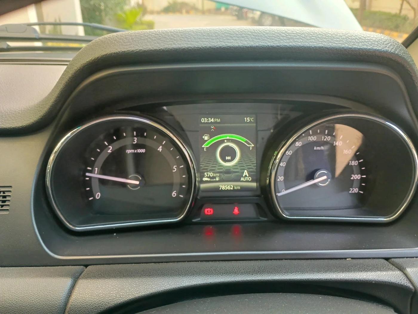 2018 Tata Hexa XM 4X2 7 STR, Diesel, Manual, 80,000 km, interior