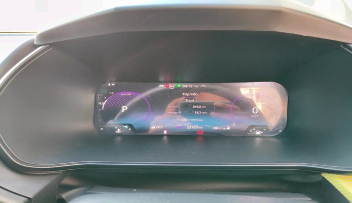 2023 Tata Harrier FEARLESS PLUS DUAL TONE, Diesel, Manual, 23,757 km, interior