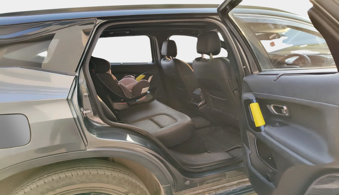 2023 Tata Harrier FEARLESS PLUS DUAL TONE, Diesel, Manual, 23,757 km, interior