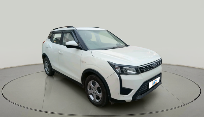 2021 Mahindra XUV300 W6 1.5 DIESEL AMT, Diesel, Automatic, 95,832 km, exterior