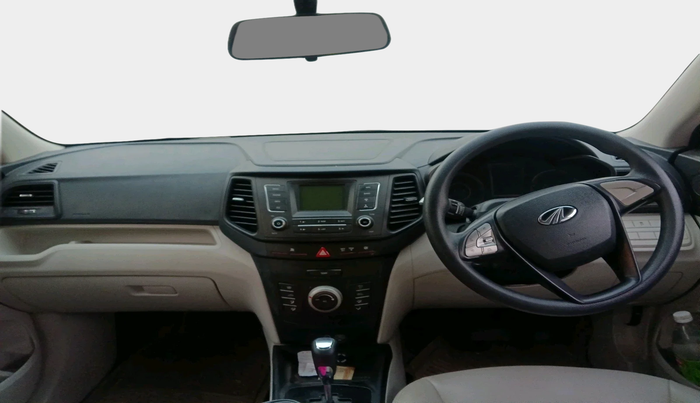 2021 Mahindra XUV300 W6 1.5 DIESEL AMT, Diesel, Automatic, 95,832 km, interior