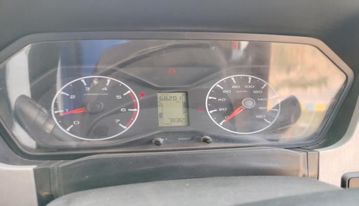 2018 Mahindra Scorpio S7, Diesel, Manual, 78,369 km, interior
