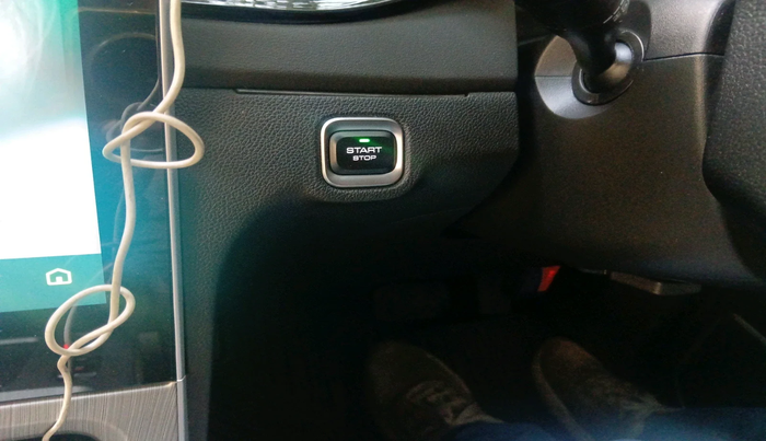 2024 MG HECTOR SAVVY PRO 1.5 TURBO CVT PETROL, Petrol, Automatic, 13,065 km, interior