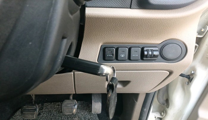 2023 Mahindra BOLERO NEO N 8, Diesel, Manual, 30,507 km, interior