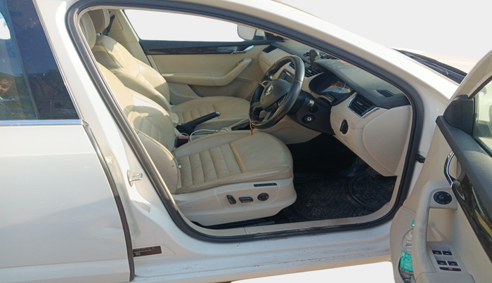 2015 Skoda Octavia ELEGANCE 1.8 TSI AT, Petrol, Automatic, 73,976 km, interior