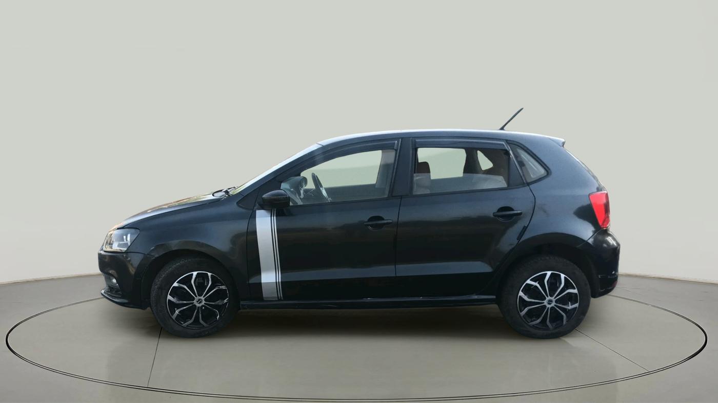 2017 Volkswagen Polo COMFORTLINE 1.2L, Petrol, Manual, 1,09,530 km, exterior