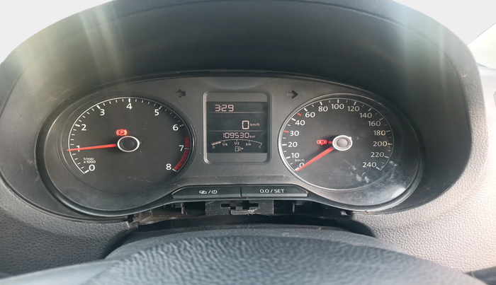 2017 Volkswagen Polo COMFORTLINE 1.2L, Petrol, Manual, 1,09,530 km, interior