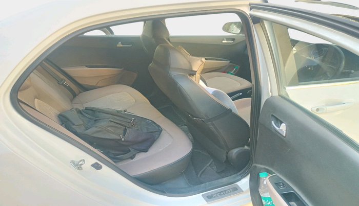 2016 Hyundai Xcent SX 1.2, Petrol, Manual, 54,112 km, interior