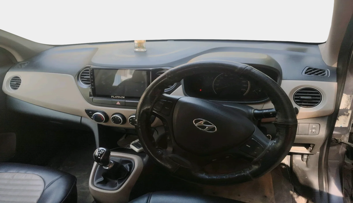 2017 Hyundai Grand i10 SPORTZ (O) 1.2 U2 CRDI, Diesel, Manual, 1,02,272 km, interior