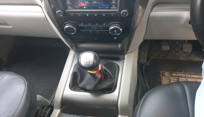 2019 Mahindra Scorpio S11 2WD, Diesel, Manual, 1,11,243 km, interior