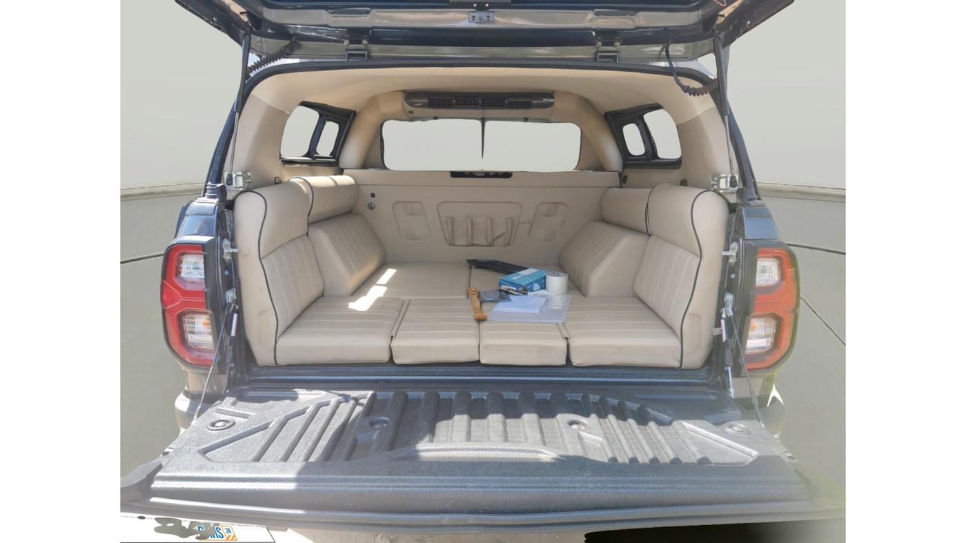 2023 Toyota HILUX HIGH 4X4 AT, Diesel, Automatic, 12,513 km, exterior