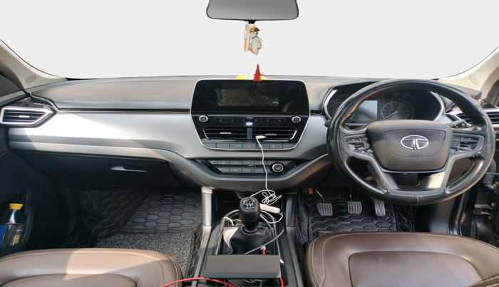 2020 Tata Harrier XT PLUS 2.0L KRYOTEC DARK EDITON, Diesel, Manual, 80,670 km, interior