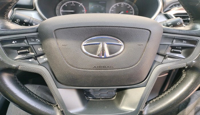 2020 Tata Harrier XT PLUS 2.0L KRYOTEC DARK EDITON, Diesel, Manual, 80,670 km, interior