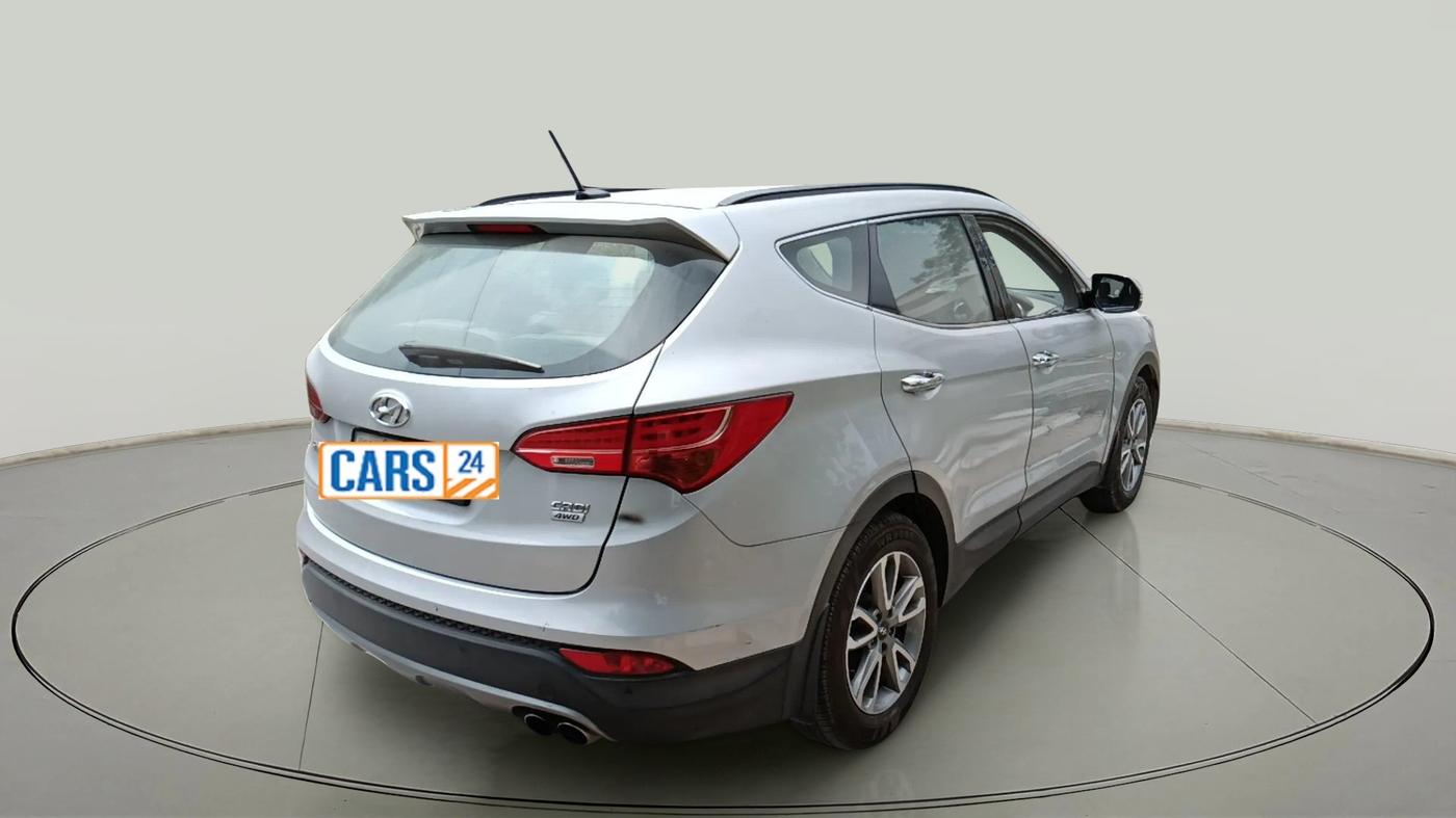 2015 Hyundai Santa Fe 2 WD AT, Diesel, Automatic, 58,993 km, exterior