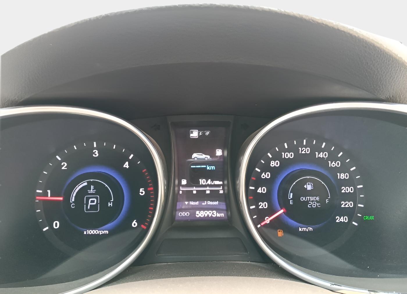 2015 Hyundai Santa Fe 2 WD AT, Diesel, Automatic, 58,993 km, interior