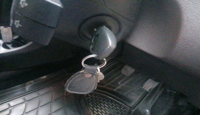 2017 Nissan Terrano XL (P), Petrol, Manual, 46,096 km, interior