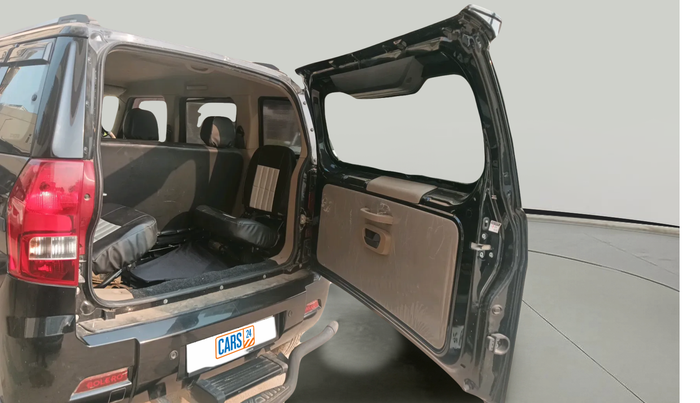 2024 Mahindra BOLERO NEO N 4, Diesel, Manual, 10,356 km, exterior
