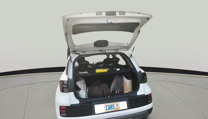 2022 Hyundai VENUE SX 1.5 CRDI, Diesel, Manual, 56,913 km, exterior