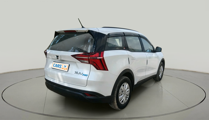 2024 Mahindra XUV700 MX D MT 5 STR, Diesel, Manual, 9,669 km, exterior